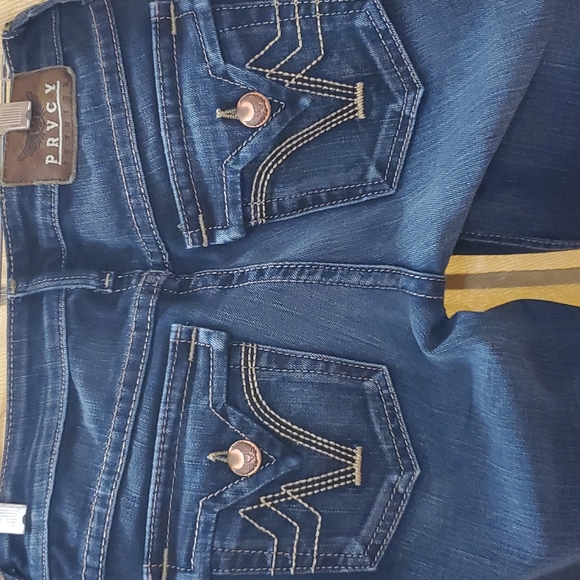 PRVCY - Picture 3 of 4